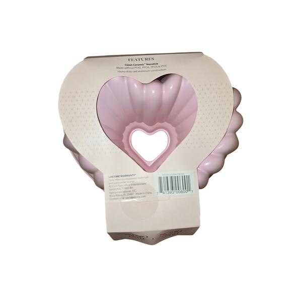 Paris Hilton Pink Heart Bundt Cake Pan New With Tags - Picture 2 of 5